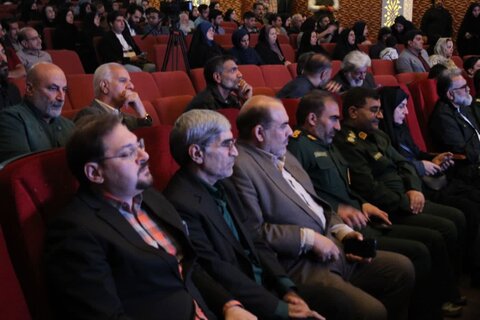 آیین تجلیل از هنرمندان بسیجی افتخارآفرین لرستان در سال ۱۴۰۳