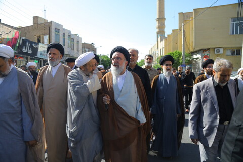  تشییع پیکر مرحوم حجت الاسلام والمسلمین عالمی