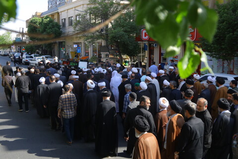  تشییع پیکر مرحوم حجت الاسلام والمسلمین عالمی
