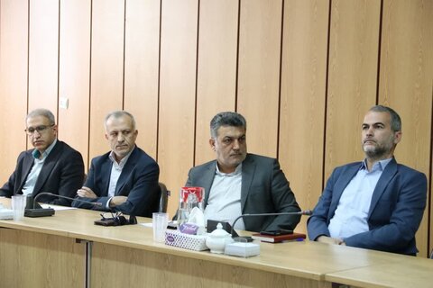 تصاویر / اولین  جلسه شورای فرهنگ عمومی شهرستان آبیک با حضور امام جمعه برگزارشد