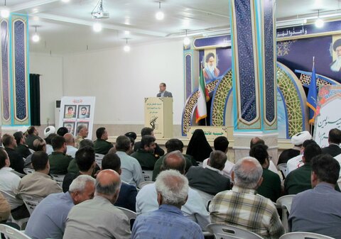 تصاویر/ گرامیداشت سالروز تاسیس سپاه در بندر دیّر