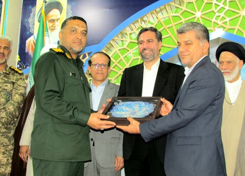 تصاویر/ گرامیداشت سالروز تاسیس سپاه در بندر دیّر