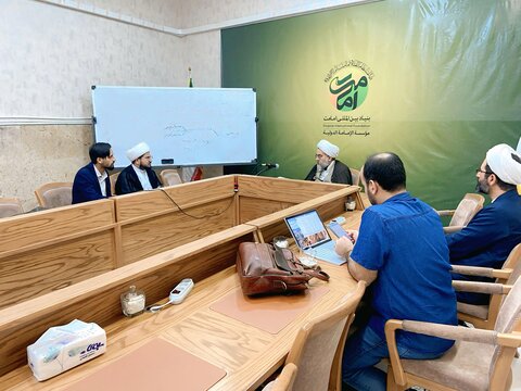 عاشوراء فاؤنڈیشن کے سربراہ کی بنیاد بین المللی امامت کے سربراہ سے ملاقات اور مختلف امور پر تبادلہ خیال