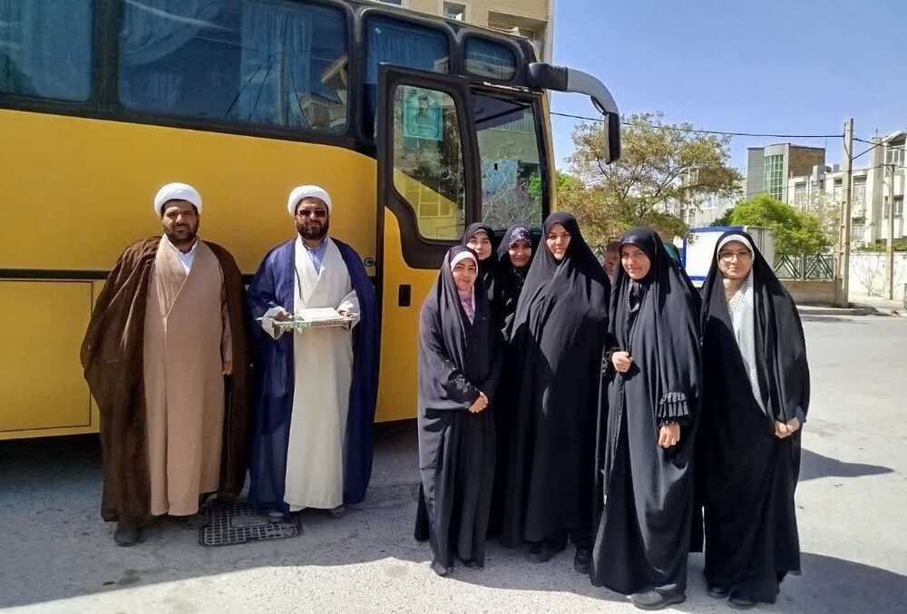 فیلم| اردوی زیارتی مشهد ویژه طلاب مدرسه علمیه ریحانة النبی(س) اراک