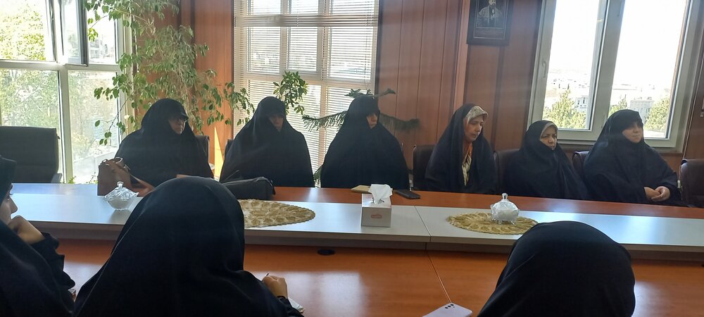 بانوان فعال تفرش در دیدار با فرماندار، دغدغههای زنان شهر را مطرح کردند