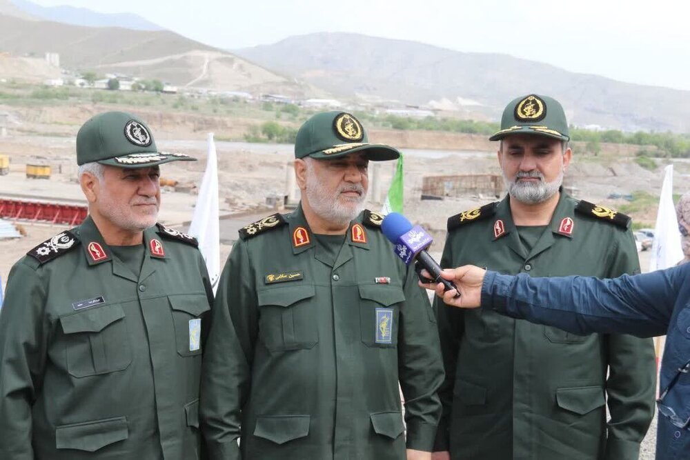 تأکید فرمانده سپاه بر تسریع در طرح تعریض جاده جلفا به کلاله