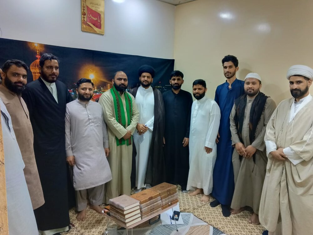 طلابِ کشمیر (پاکستان) مقیم نجف اشرف کا اجلاس؛ مولانا سید ذہین علی نجفی طلابِ کشمیر کے میر کارواں مقرر