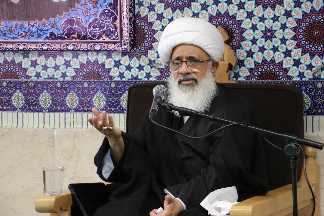 حوزه‌های علمیه، سربازخانه امام زمان(عج) است  