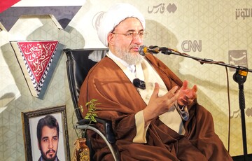 در نبرد حق و باطل کجا ایستاده‌ایم؟ / آیا مانند شهیدان پرچم ولایت را بر دوش می‌کشیم؟