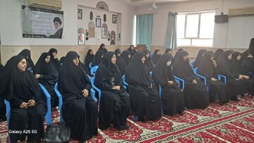 هم‌اندیشی درباره پذیرش حوزه های علمیه خواهران در اردکان برگزار شد