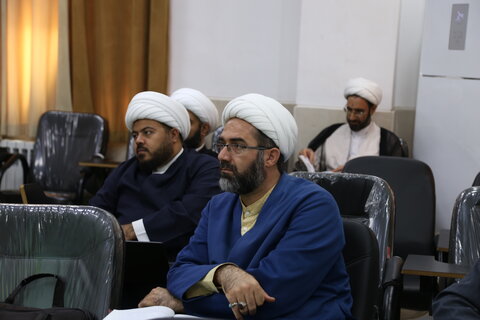 تصاویر/مرحله دوم دوره آموزشی تربیت استاد تحقیق و پژوهش حوزه علمیه خوزستان برگزار شد