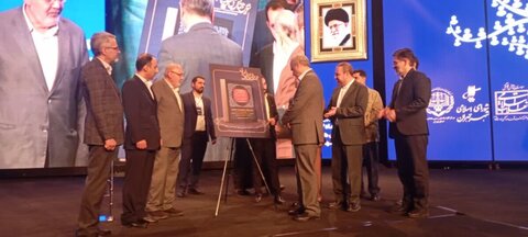 تصاویر/ رونمایی از کتاب بررسی بیانات ، رهنمودها و مطالعات در خصوص شوراها