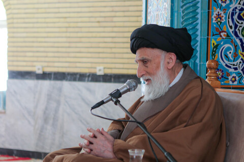 تصاویر/برگزاری درس اخلاق آیت الله موسوی اصفهانی در مدرسه علمیه زنگنه همدان