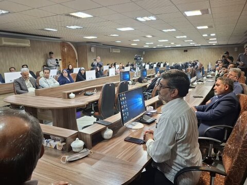 تصاویر/هم اندیشی اساتید و نخبگان دانشگاهی دانشگاه علوم پزشکی کاشان با حضور حجت الاسلام والمسلمین علیرضا پناهیان