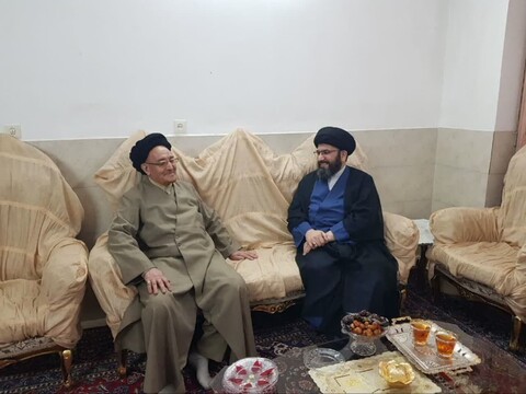 تصاویر | دیدار نماینده ولی فقیه در زنجان با تعدادی از علمای استان در استان قم