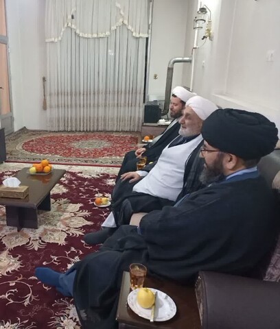 تصاویر | دیدار نماینده ولی فقیه در زنجان با تعدادی از علمای استان در استان قم