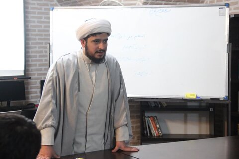 تصاویر / نست بیانیه گام دوم انقلاب اسلامی در مدرسه علمیه سردارین قزوین