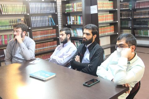 تصاویر / نست بیانیه گام دوم انقلاب اسلامی در مدرسه علمیه سردارین قزوین