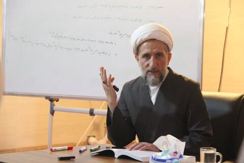 تصاویر / نشست مشترک گروه های علمی در پژوهش سرای قزوین