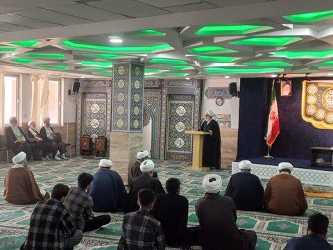 بازدید قائم مقام مدیر حوزه‌های علمیه در امور استان ها از حوزه علمیه استان مرکزی