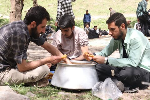 تصاویر/ اردوی یک روزه اساتید و طلاب مدرسه علمیه امام خامنه ای ارومیه