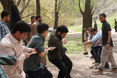 تصاویر/ اردوی یک روزه اساتید و طلاب مدرسه علمیه امام خامنه ای ارومیه