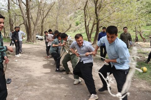 تصاویر/ اردوی یک روزه اساتید و طلاب مدرسه علمیه امام خامنه ای ارومیه