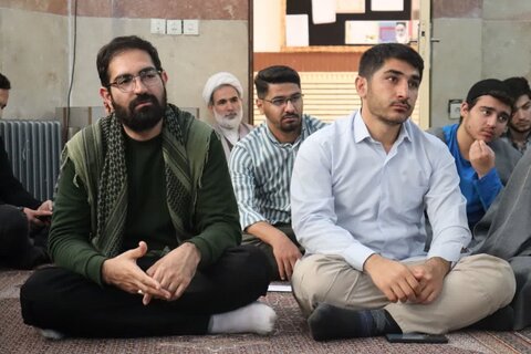 تصاویر/ جلسه اخلاق طلاب مدرسه علمیه امام خمینی (ره) ارومیه