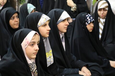 تصاویر/ تجلیل از قرآن آموزان دارالقرآن امام علی(ع) اردبیل