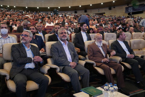 تصاویر/ حضور حجت الاسلام والمسلمین رحیمی صادق مدیر حوزه علمیه استان تهران  در سومین همایش ملی حقوق شهروندی