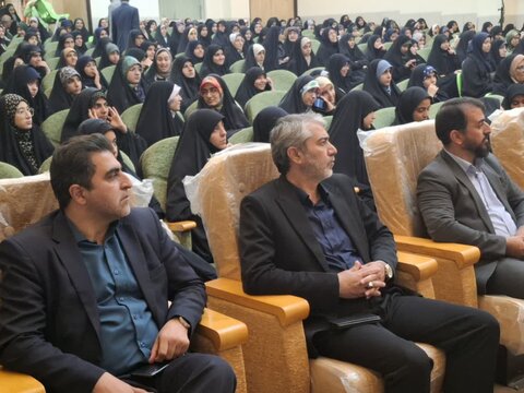 تصاویر/ اختتامیه مسابقات قرآن، عترت و نماز استان اصفهان به میزبانی کاشان