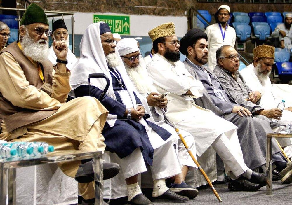 हमें सांप्रदायिकता और धार्मिक कट्टरता के खिलाफ एकता की शक्ति का उपयोग करना चाहिए: मौलाना कल्बे जवाद नकवी