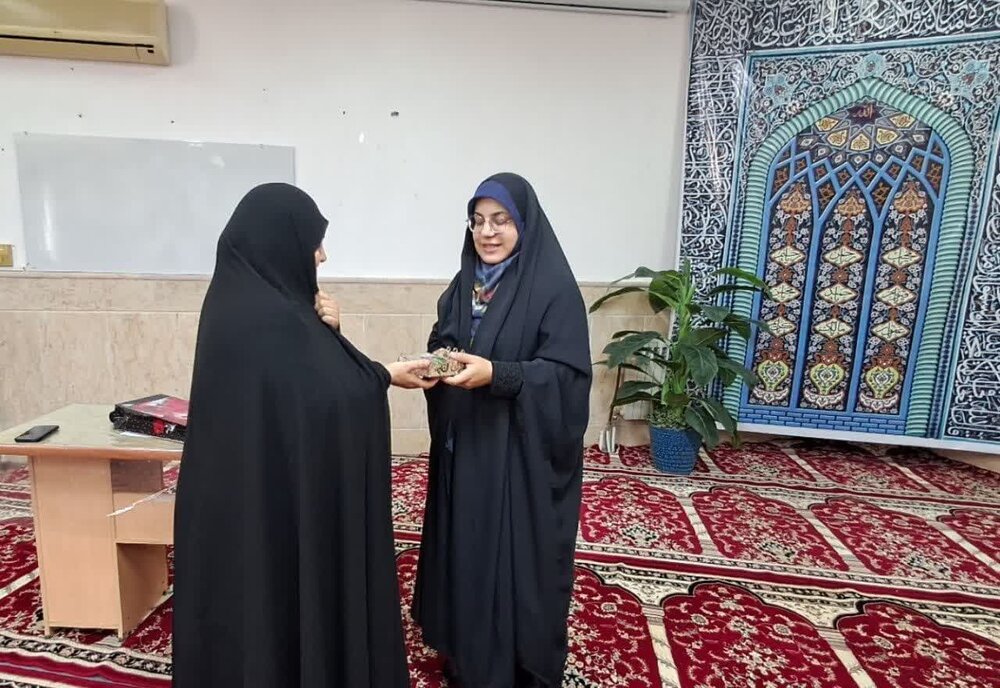 هم‌اندیشی درباره پذیرش حوزه های علمیه خواهران در اردکان برگزار شد