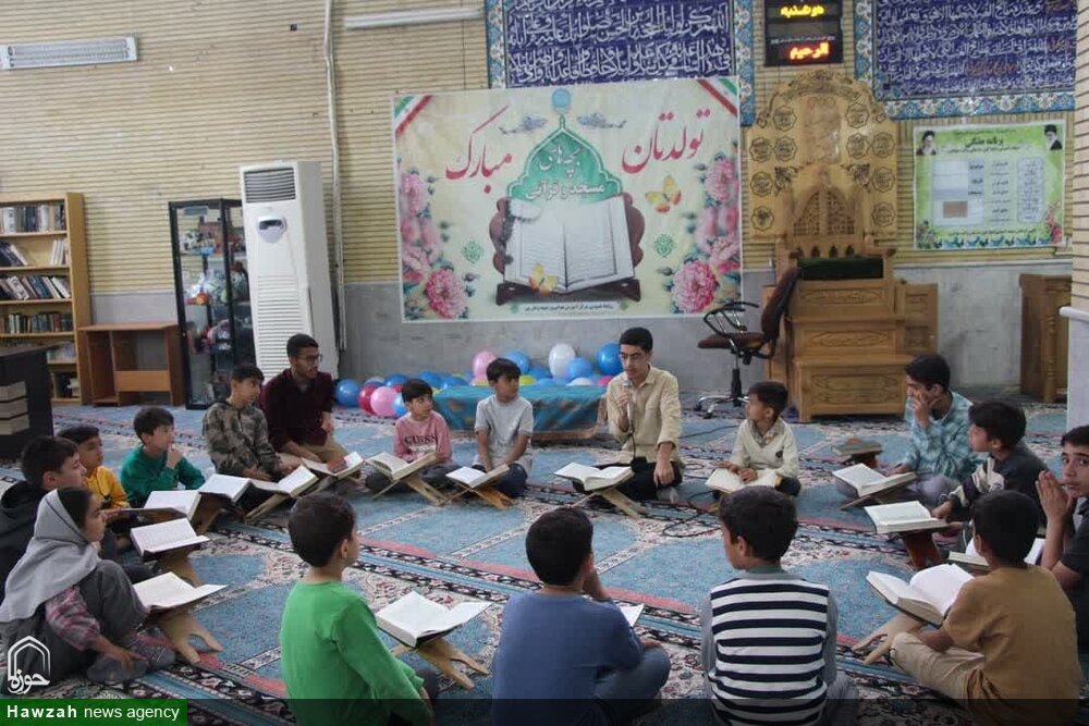 جشن تولد دسته جمعی ۶۰ نفر از نوجوانان برگزار شد+ عکس