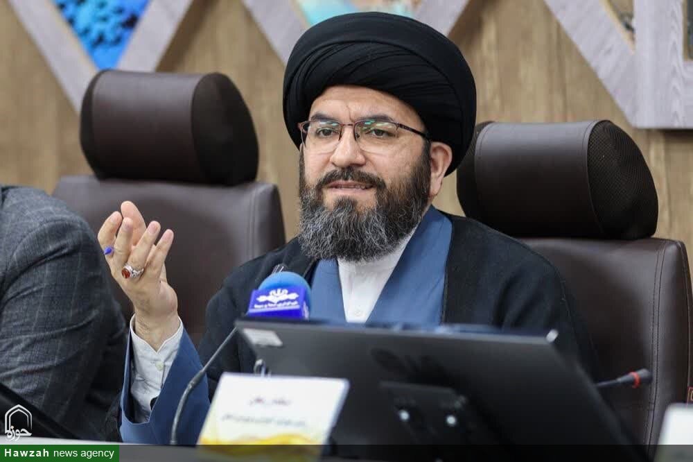 توقف طرح‌های قرآنی یعنی شکست در برابر هجمه‌های فرهنگی