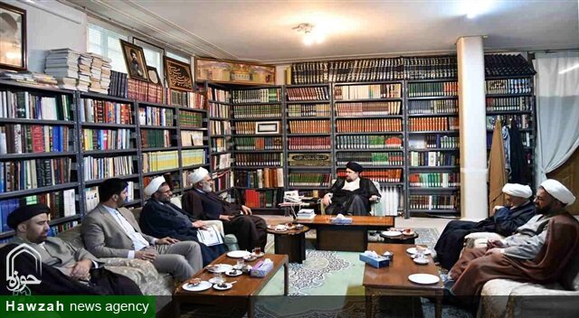 تقدیر تولیت حرم امام خمینی(ره) از فعالیت‌های حوزه علمیه خراسان در احیاء و ترویج اندیشه‌های امام 