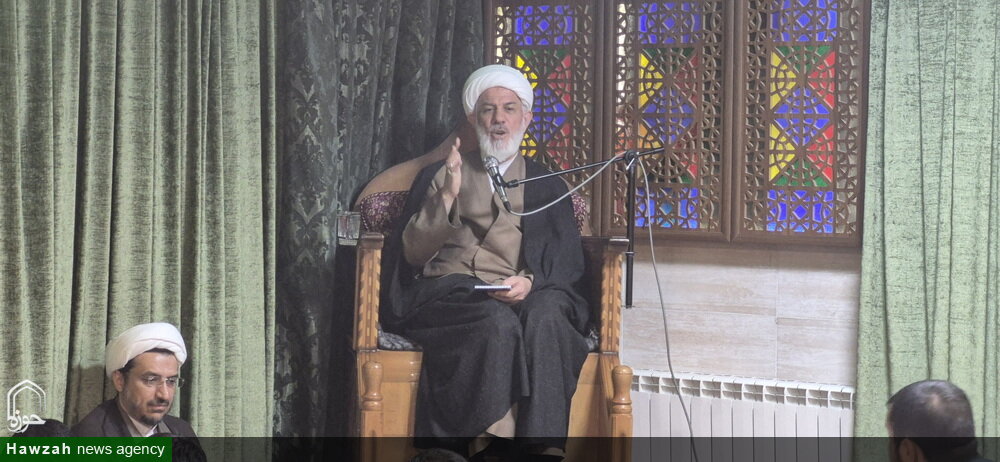 طلاب با الگوگیری از امام صادق(ع) مبلّغان مؤثر معارف اسلامی باشند