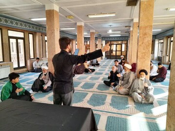 تصاویر/ آیین عزاداری شهادت امام صادق(ع) در مدرسه علمیه آیت‌الله یثربی(ره) کاشان