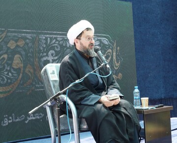 نهضت علمی امام صادق(ع) الگوی تمدن سازی برای حوزه‌های علمیه است+عکس