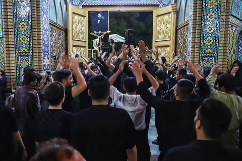 تصاویر/ حال و هوای حرم حضرت معصومه س در شب شهادت امام جعفر صادق(ع)