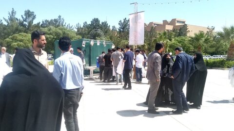 تصاویر/تجمع دانشجویان و کارکنان دانشگاه علوم‌ پزشکی کاشان در حمایت از مردم مظلوم غزه و جبهه مقاومت