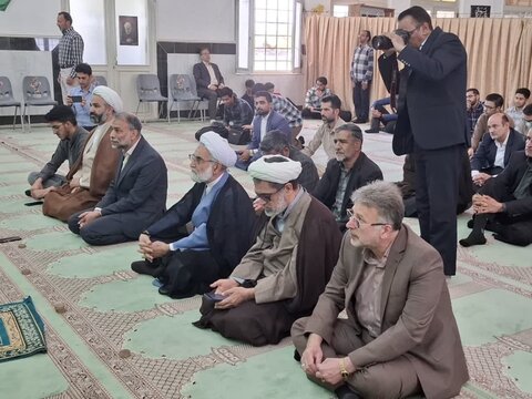 تصاویر/تجمع دانشجویان و کارکنان دانشگاه علوم‌ پزشکی کاشان در حمایت از مردم مظلوم غزه و جبهه مقاومت