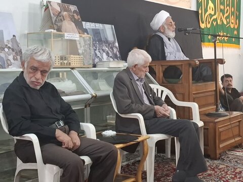 تصاویر/ عزاداری شهادت امام صادق (ع) در بیت مرحوم آیت الله مدنی کاشانی