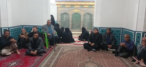 تصاویر/ حضورطلاب واساتید مدرسه علمیه امیرالمومنین آران وبیدگل درمراسم عزاداری شهادت امام صادق(ع)