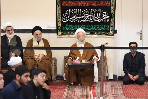 تصاویر/ مراسم عزاداری روز شهادت امام جعفر صادق (ع) در دفتر آیت الله العظمی مکارم شیرازی