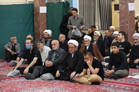 تصاویر/ مراسم عزاداری روز شهادت امام جعفر صادق (ع) در دفتر آیت الله العظمی مکارم شیرازی