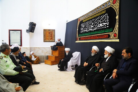 تصاویر / مراسم عزاداری روز شهادت امام جعفر صادق (ع) در دفتر آیت الله العظمی نوری همدانی