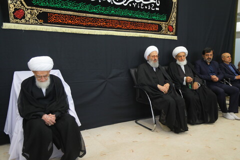 تصاویر / مراسم عزاداری روز شهادت امام جعفر صادق (ع) در دفتر آیت الله العظمی نوری همدانی