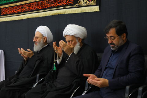 تصاویر / مراسم عزاداری روز شهادت امام جعفر صادق (ع) در دفتر آیت الله العظمی نوری همدانی