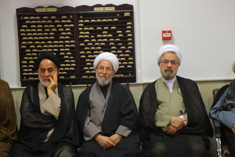 تصاویر / مراسم عزاداری روز شهادت امام جعفر صادق (ع) در دفتر آیت الله العظمی جوادی آملی